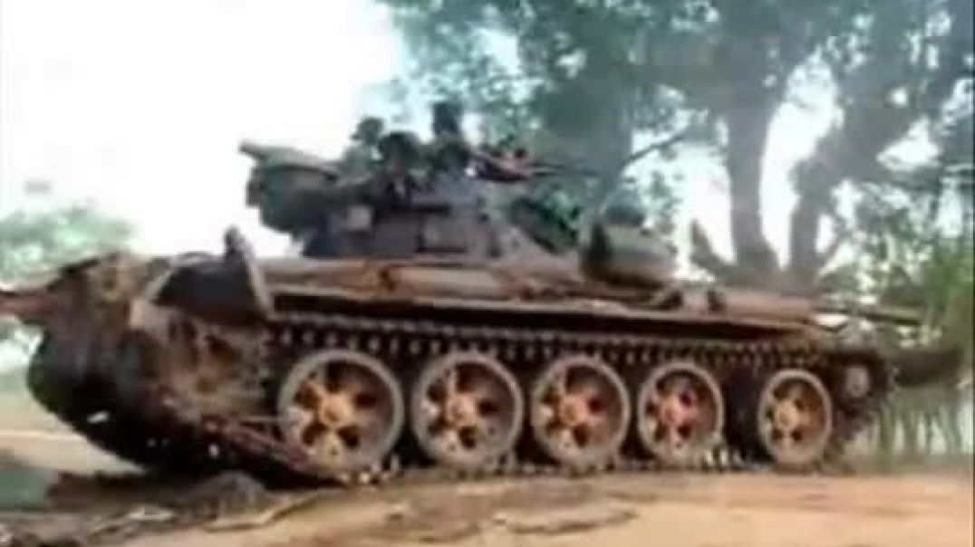சூரன் கவச அணி | புலிகளின் வகை-55 ஏஎம்2 தகரி | LTTE T-55 AM2 Main Battle Tank | Suuran Armoured Team